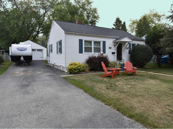 1023 N Rath Ave, Ludington, MI 49431