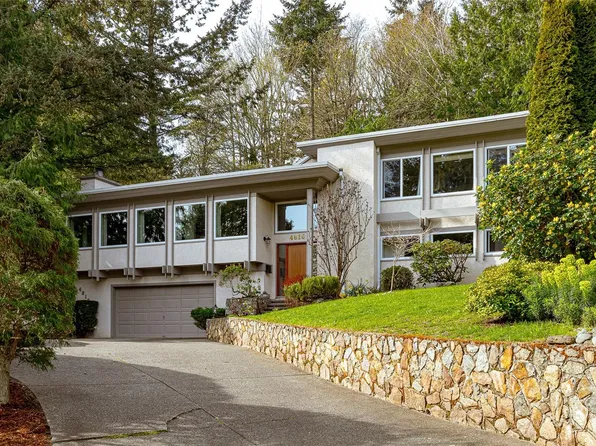 4816 Sea Ridge Dr, Saanich, BC V8Y 3B6
