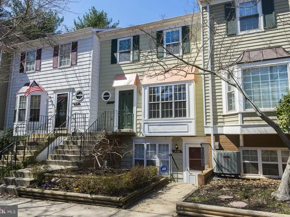 1540 Marlborough Ct #35, Crofton, MD 21114