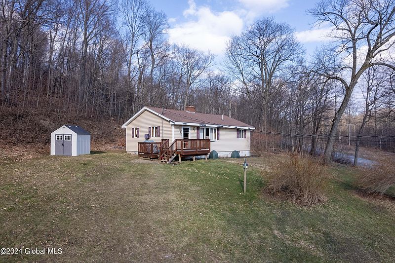 3rd image of 435 Slate Hill Road