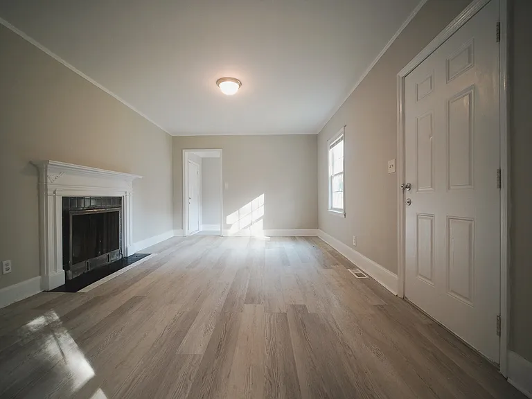 614 Ambassador St — Photo 8