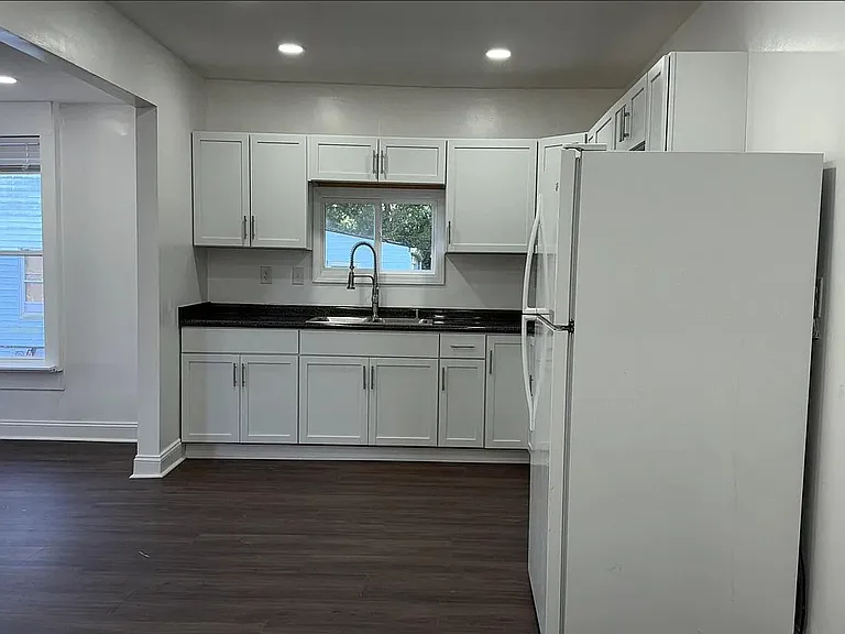 5110 Emery Ave — Photo 5