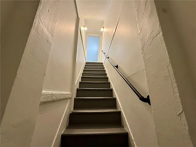 1123 Burgundy St #B — Photo 5