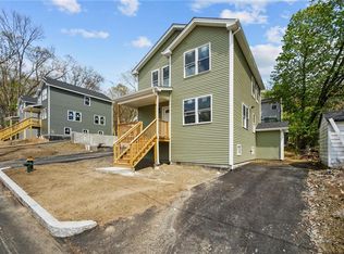 11 Walsh St, Providence, RI 02909