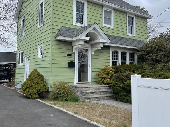 (undisclosed Address), Bethpage, NY 11714