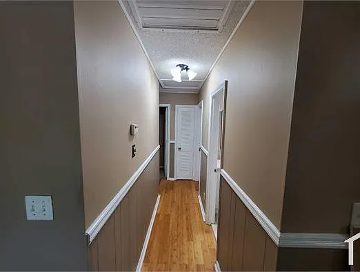 2606 Burdett Rd — Photo 6
