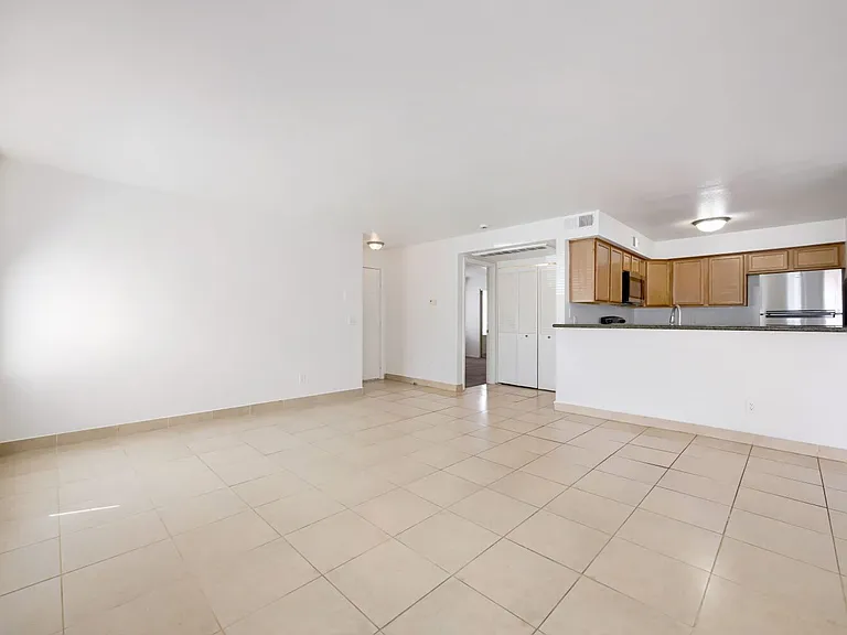 9325 W Desert Inn Rd #177 — Photo 4
