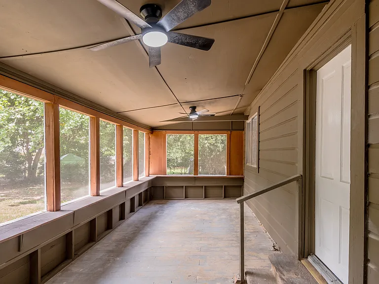 1107 W Dogwood St — Photo 21
