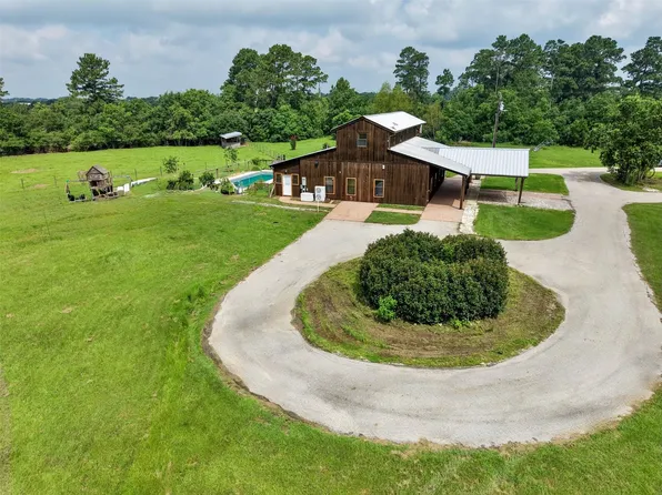 26534 Mitchell Rd, Hempstead, TX 77445