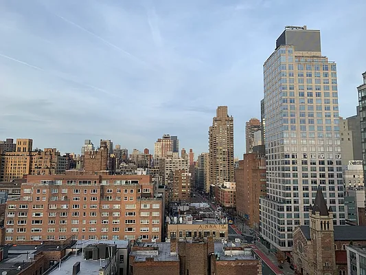 Rented by Stonehenge NYC LLC | media 7