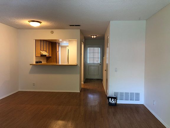 2nd image of 108 Birchwood Ln
