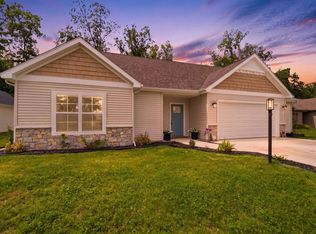 558 Valley River Dr, Columbia City, IN 46725