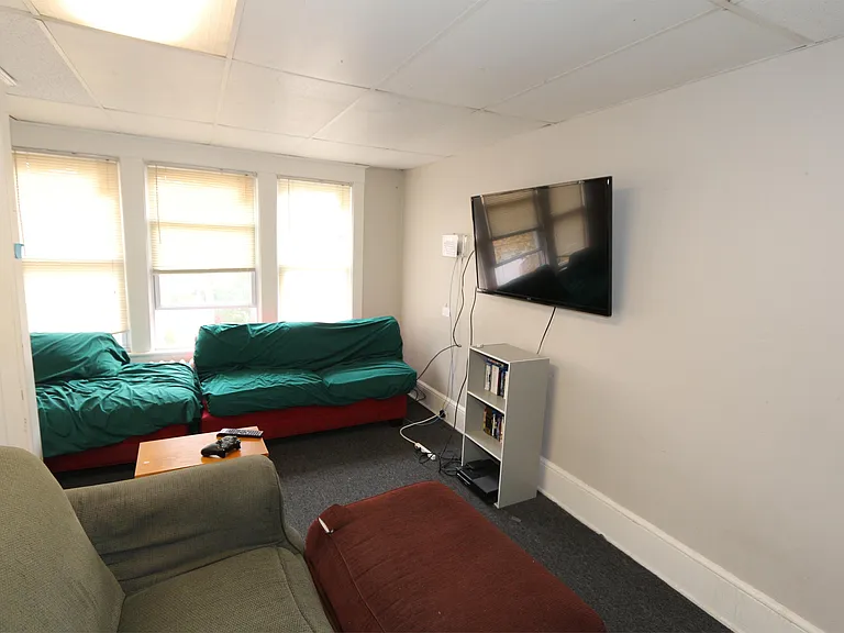 7-9 Weidman Pl #2 — Photo 19