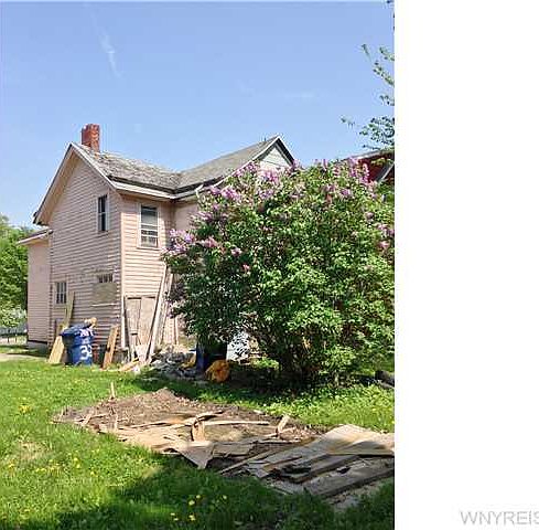 2nd image of 50 Plymouth Ave