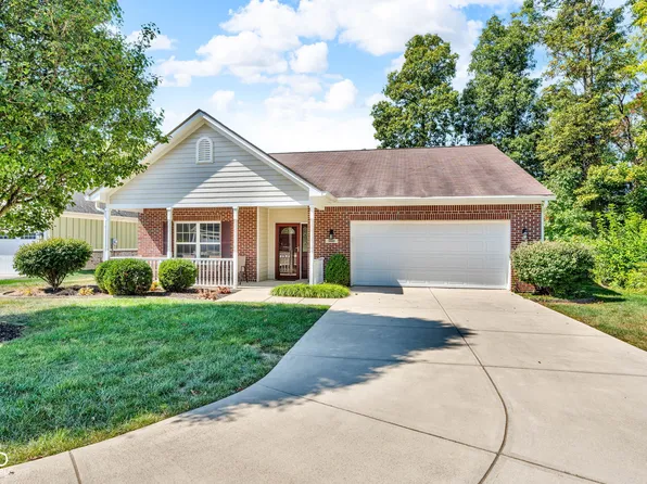 980 Blossom Ct, Greenfield, IN 46140