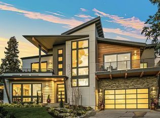 9232 NE 1st St, Bellevue, WA 98004