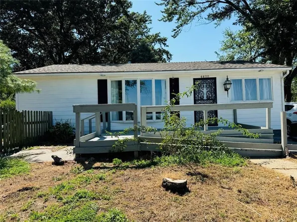 4400 N Virginia Ave, Kansas City, MO 64116