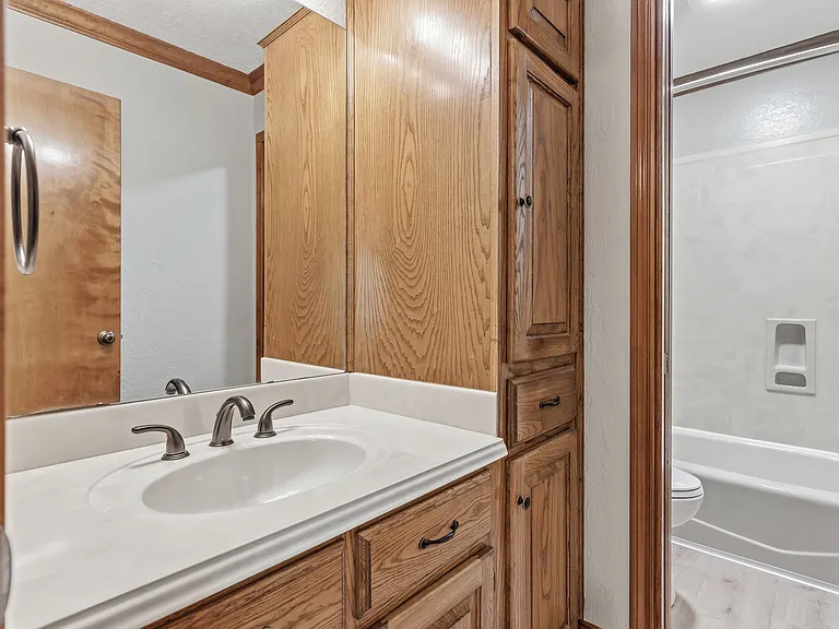 6970 Ellen Ln — Photo 22