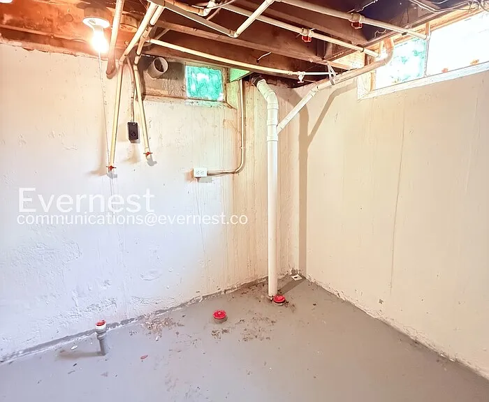 15380 Meyers Rd — Photo 20