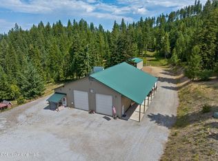 905 N Cedar View Dr, Blanchard, ID 83804