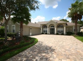 17028 Falconridge Rd, Lithia, FL 33547