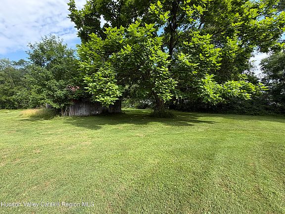 3rd image of 579 Springtown Road