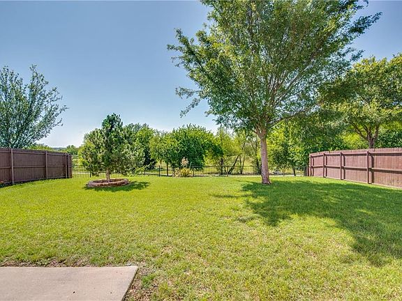 3rd image of 2617 Soda Springs Dr
