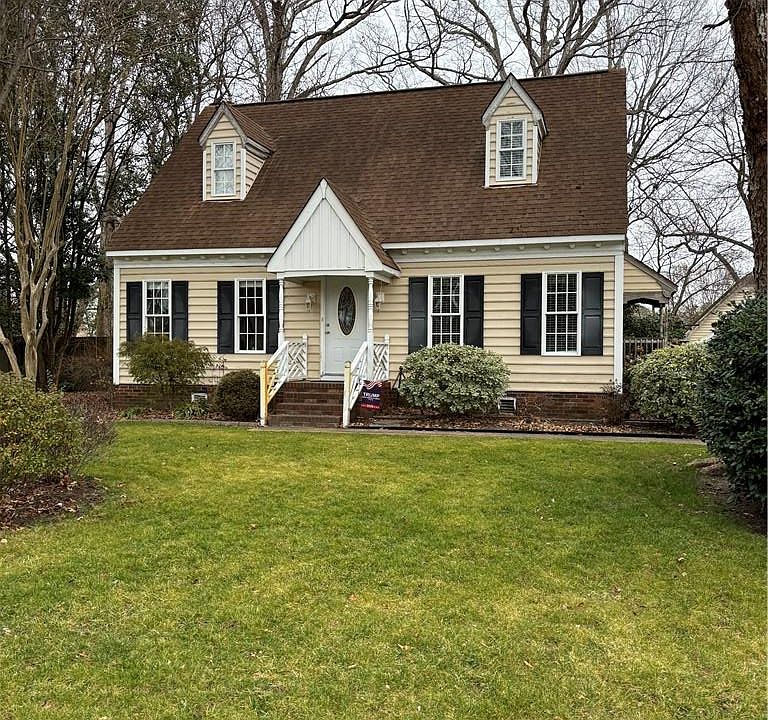 1st image of 811 Bellingham Dr