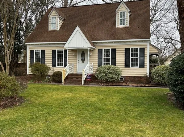 811 Bellingham Dr, Chesapeake, VA 23322