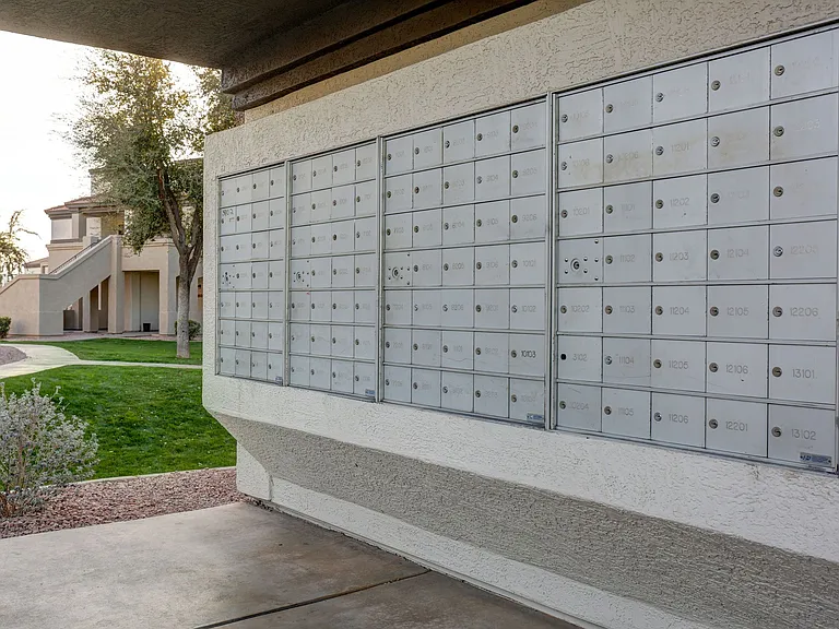 San Martin Apartments — Photo 15