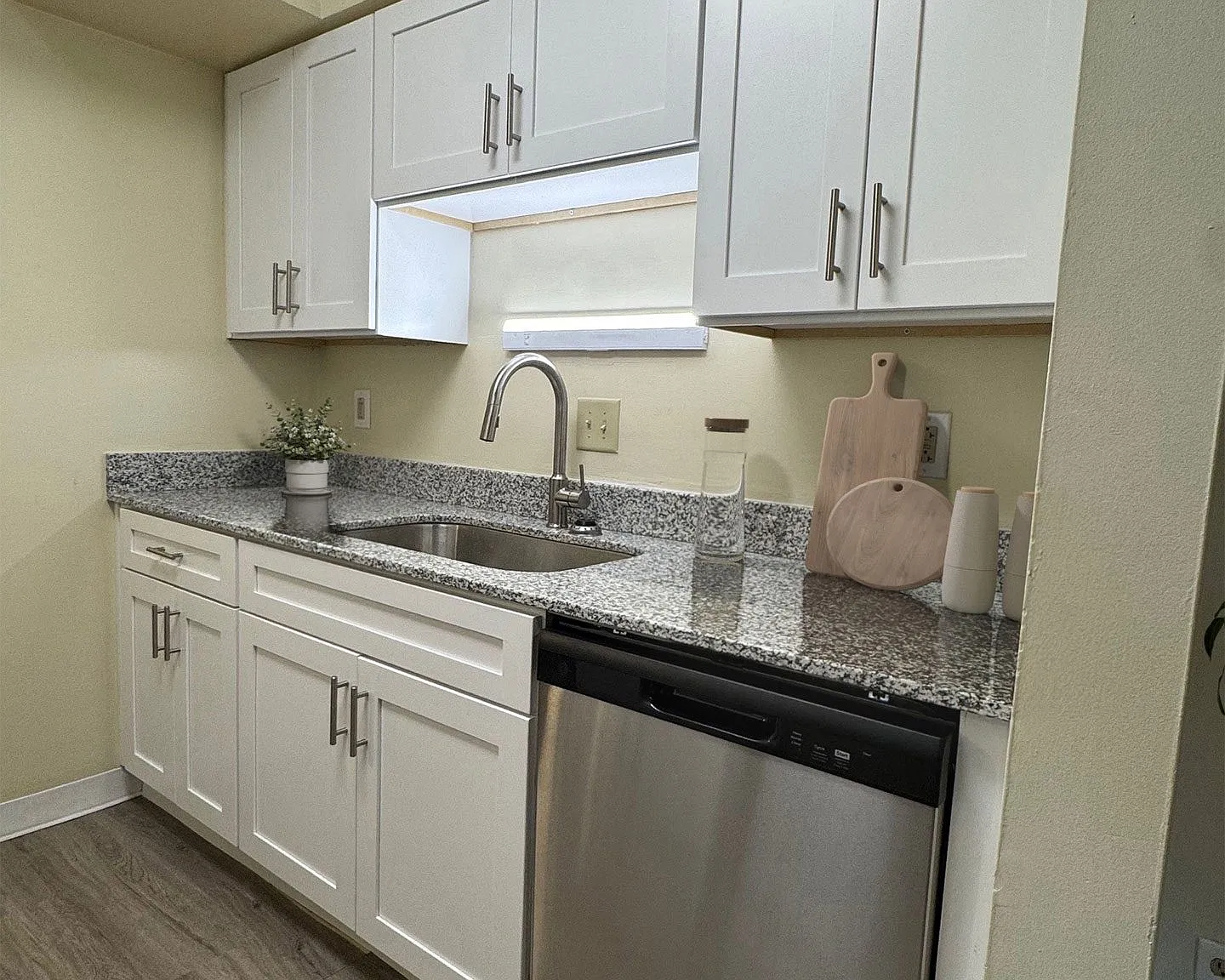 611 Regency Way — Photo 1