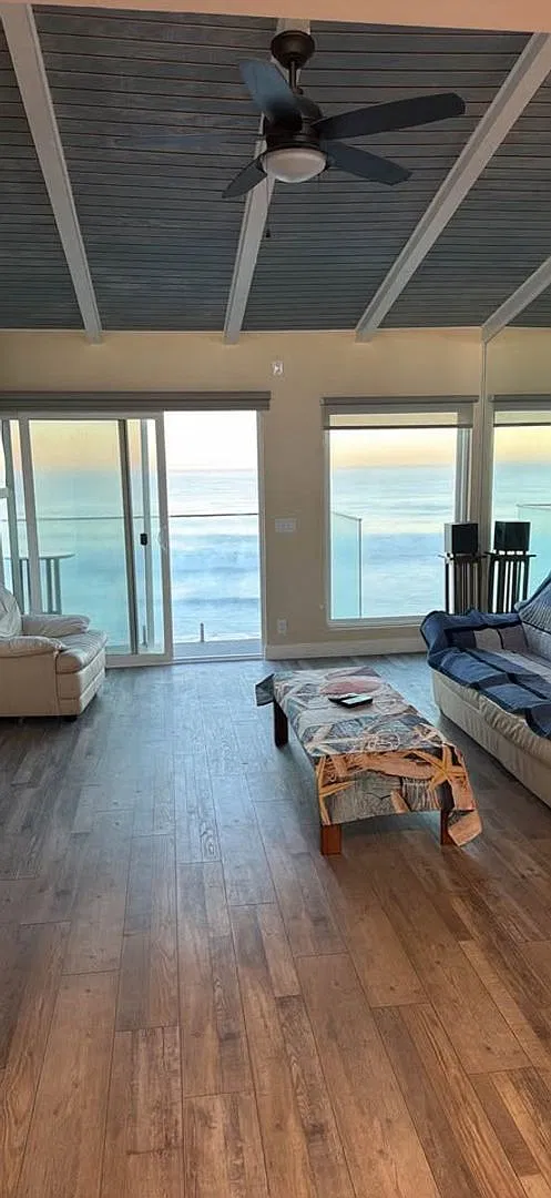 Ocean front Condo — Photo 1