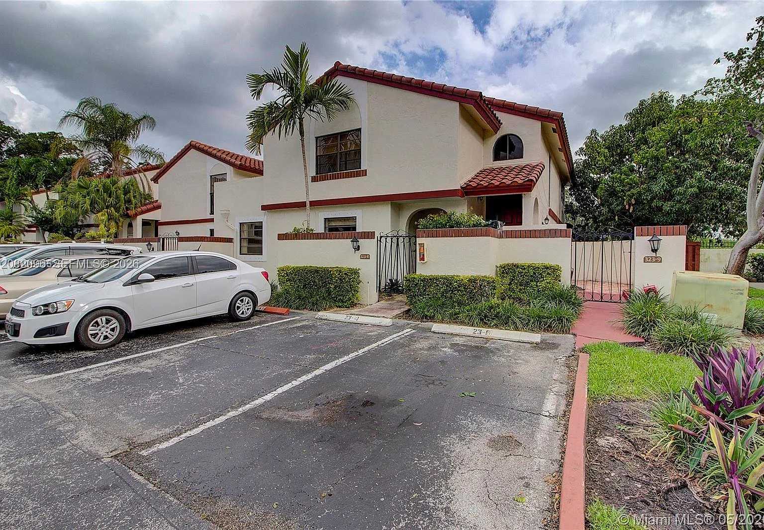 Condo B At Mediterranea P — Photo 1