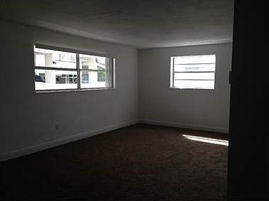 5th image of 6910 Bay Dr APT 6