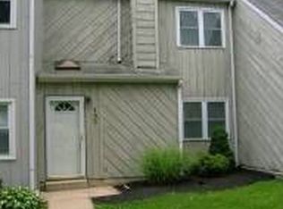 195 E Green Valley Cir, Newark, DE 19711