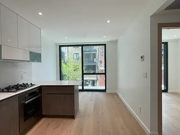 42-62 Hunter Street image 1 of 9