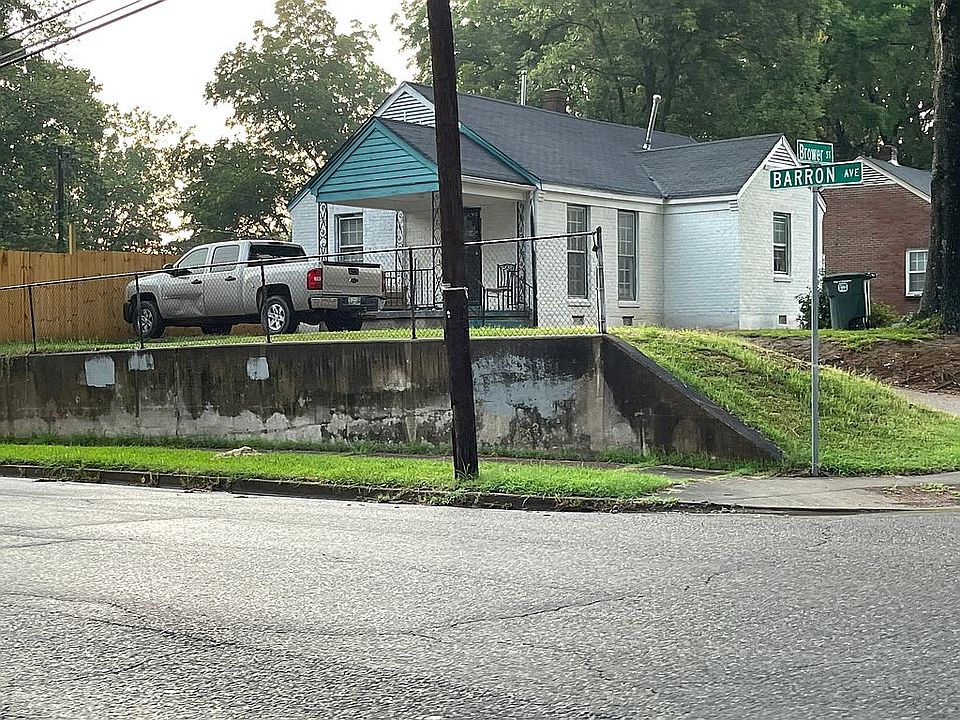 2nd image of 1167 Brower St