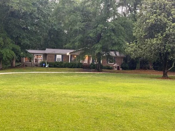 1055 Lovejoy Rd, Hamilton, AL 35570