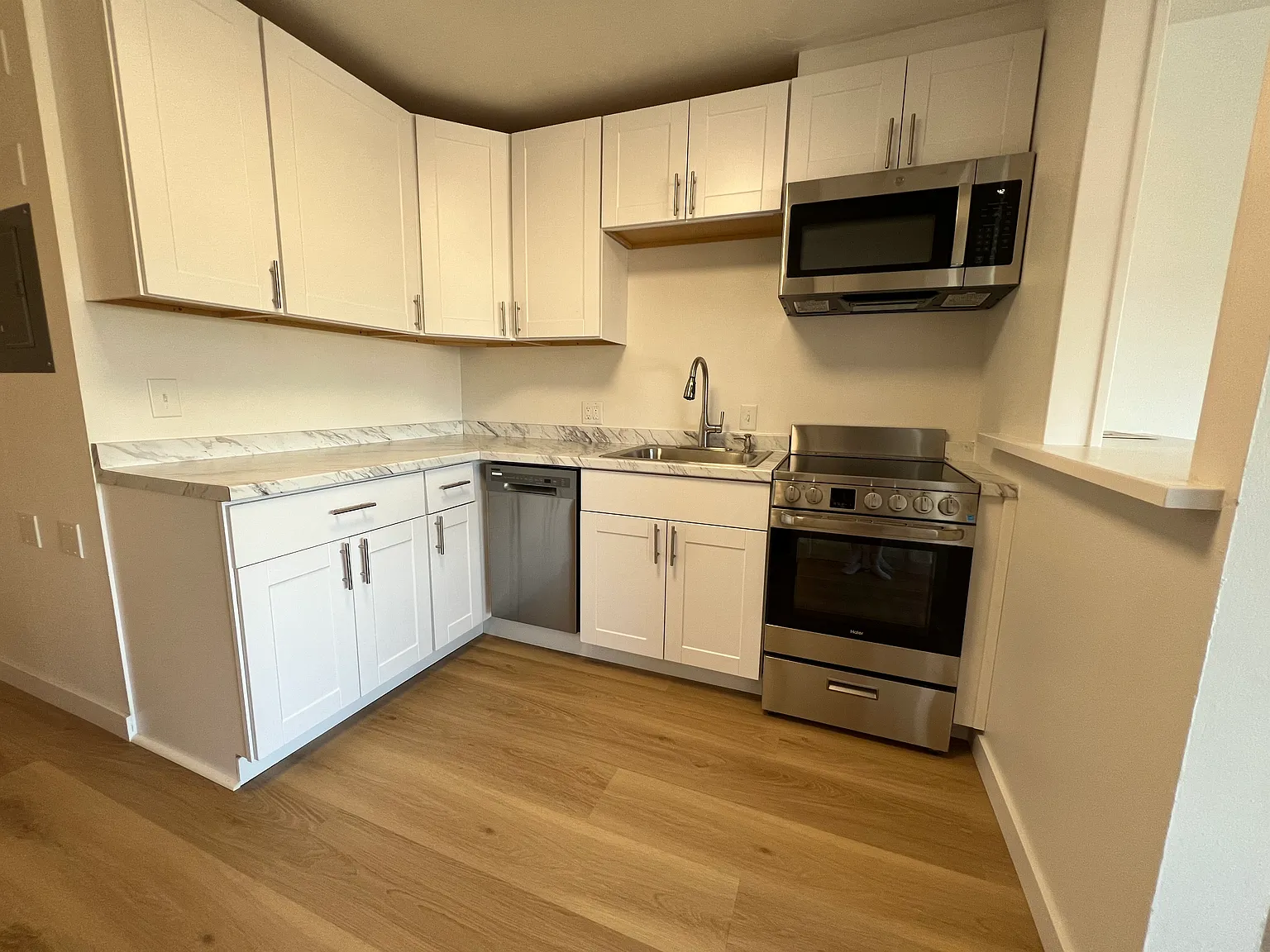 1 bed, 750 sqft, $1,925 — Photo 4