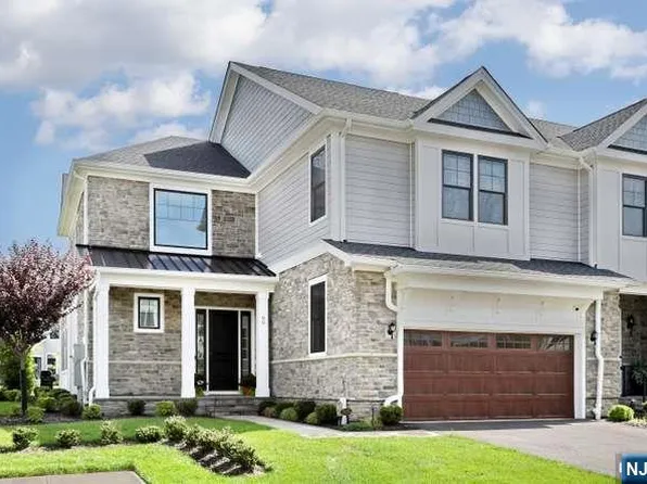 90 Woodmont Circle, River Vale, NJ 07675