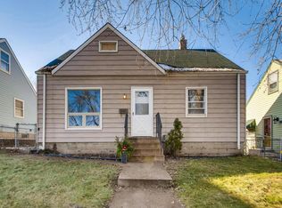 1033 Loeb St, Saint Paul, MN 55117