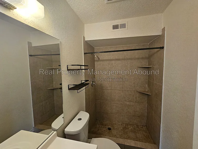 8009 N 117th East Ave — Photo 7