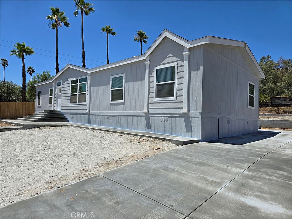 1st image of 33510 Beverly Dr