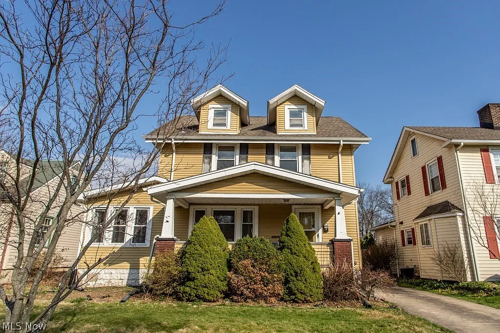 167 Oak Knoll Ave SE photo 1