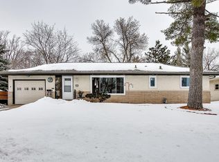 513 Bennett Dr NE, Fridley, MN 55432