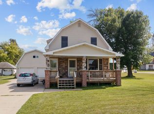 512 E Pulaski St, Pulaski, WI 54162