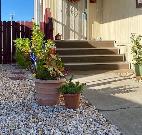 3rd image of 1830 E Yosemite Ave #63