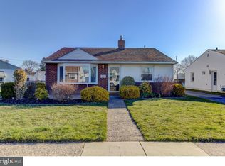 604 Glencroft Cir, Folcroft, PA 19032
