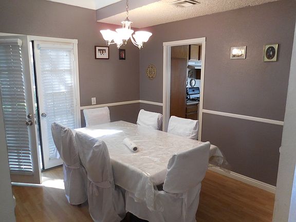 5th image of 2810 Oak Creek Dr Unit A