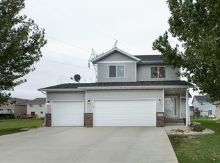 4801 53rd St S, Fargo, ND 58104